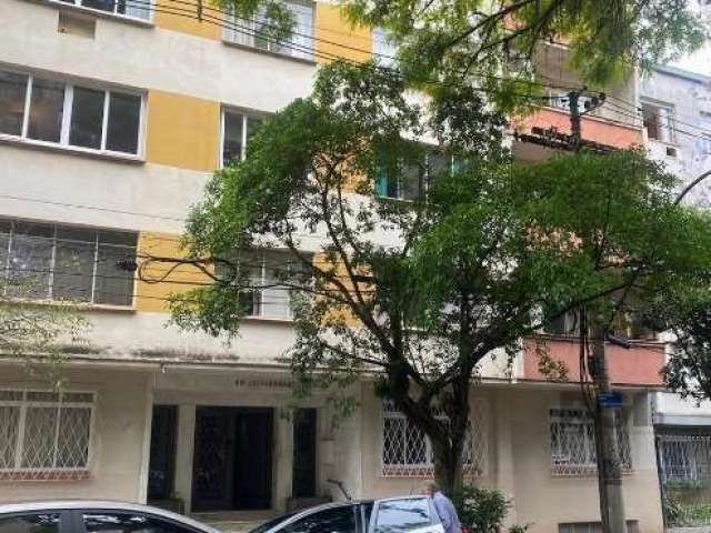 Semi mobiliado, Lindo e espaçoso apartamento com 164m2 privativos.&lt;BR&gt;Próximo ao Zaffari da Fernandes Vieira. Orientação leste/norte.&lt;BR&gt;Reformado, 3 dormitórios (1 suite master com sacada