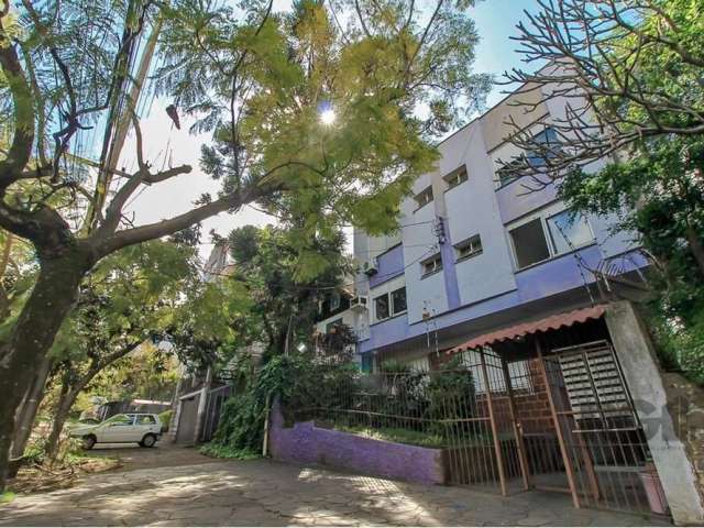 Bem-vindo ao seu novo lar no Petrópolis em Porto Alegre! Este apartamento charmoso e espaçoso, com 44,10m² privativos, está localizado na vibrante Avenida Coronel Lucas de Oliveira, no bairro Petrópol