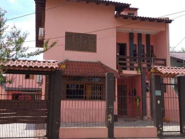 Casa com 4 dormitórios, 1 suíte, 4 vagas de garagem, no bairro Aberta dos Morros, Porto Alegre/RS&lt;BR&gt;   &lt;BR&gt; &lt;BR&gt;Duas casas em um terreno, bem localizada no bairro Aberta dos Morros 