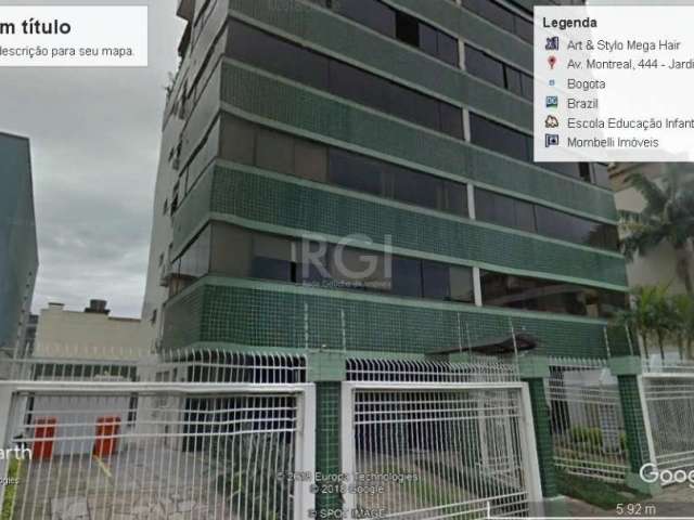 Excelente  apartamento de frente a fundos, com 118,00 m2  privativos, 03 dormitórios sendo 1 suíte com gabinete, living com sacada integrada com lareira, churrasqueira, sala de jantar interligada com 