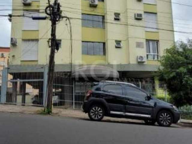 Apartamento totalmente reformado com 3 dormitórios, 1 vaga escriturada, amplo living, sacada com churrasqueira, 2 banheiros, cozinha e área de serviço. Piso em porcelanato 60x60.&lt;BR&gt;Localizado p