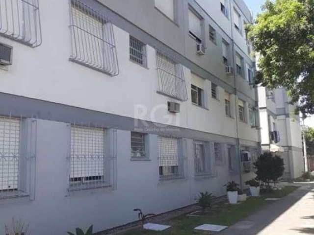 Apartamento  de 03 dormitórios, sala, cozinha, banheiro e área de serviço; com ótima iluminação natural e  ventilação, sem umidade.&lt;BR&gt; &lt;BR&gt;-Apto localizado no 3 andar do prédio, 02 lances