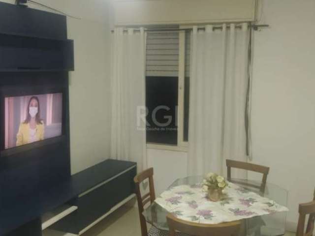 Apartamento 1 dormitório, no bairro Cavalhada, Porto Alegre/RS'.   &lt;BR&gt;  &lt;BR&gt;Excelente  apartamento de 1  dormitório transformado em 2, cozinha, living, banheiro, totalmente reformado, mob