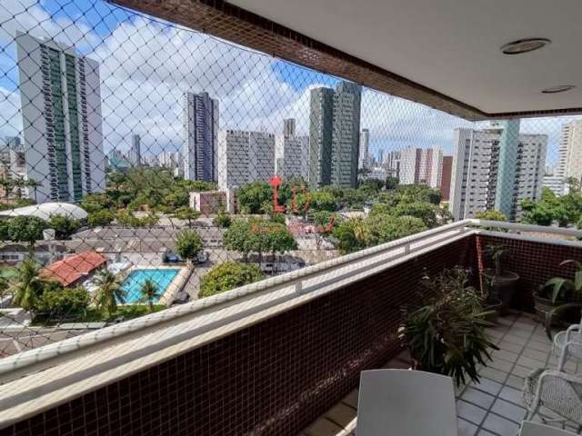 Casa Forte 180m2 4 Quartos 2 Suítes 2 Vagas Próximo a Praça