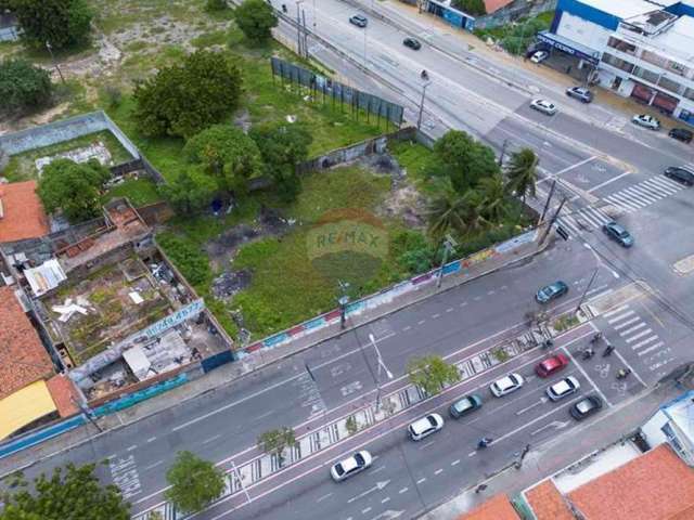 Terreno (Papicu) com 1267m², localizado no Papicu, esquina das Av. Eng. Santana Jr. com Alberto Sá