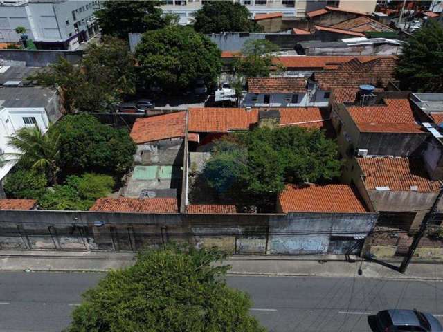 Casa com terreno na Rua Barbara de Alencar - de 855,80 m² no Centro -  Fortaleza/CE