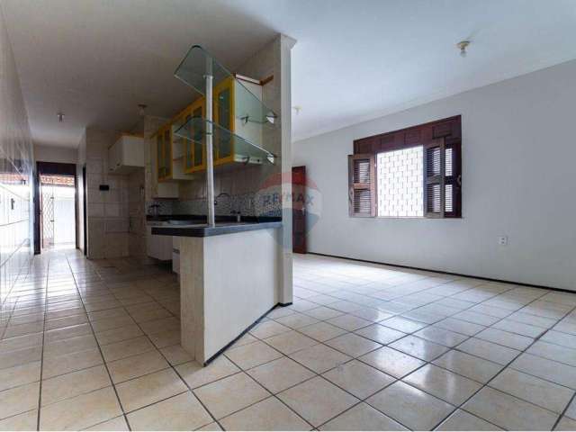 **Casa em Fortaleza: 3 Suítes por R$480.000!**