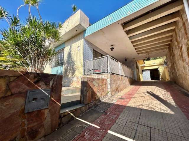 Casa com 5 quartos à venda na Rua Padre Silveira Lobo, 76, São Luiz, Belo Horizonte por R$ 890.000