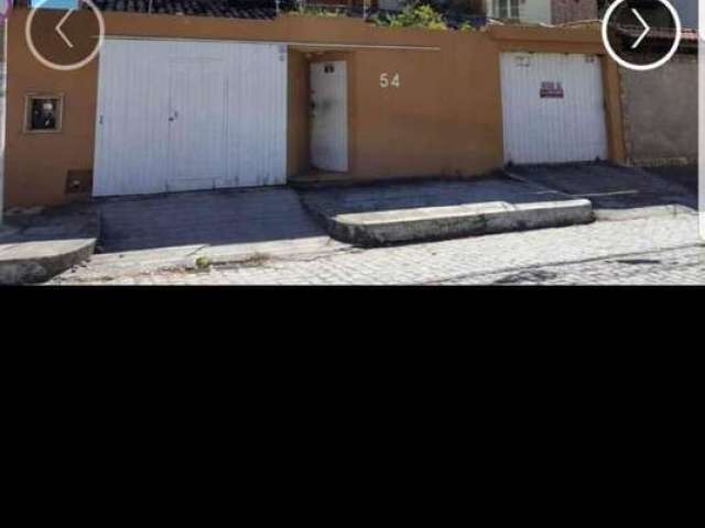 Vendo casa em Cabo frio, duplex, com piscina.