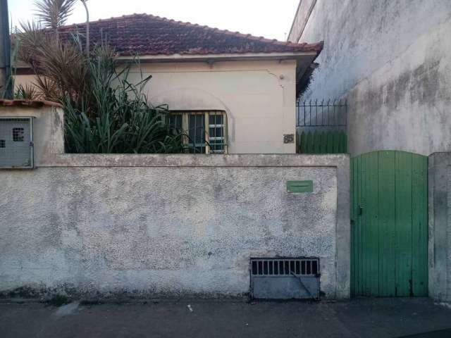 Oportunidade: Ótima Casa no Coração de São Pedro da Aldeia