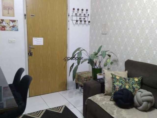 Apartamento com 2 dormitórios à venda, 55 m² por R$ 165.000 - Três Vendas - Pelo