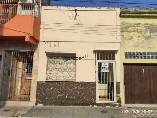 Casa com 2 dormitórios à venda, 122 m² por R$ 280.000,00 - Centro - Pelotas/RS