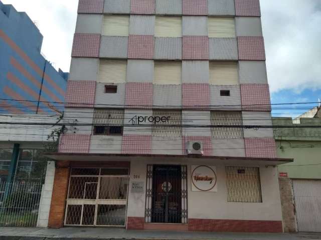 Apartamento com 3 dormitórios à venda, 60 m² por R$ 300.000,00 - Centro - Pelota