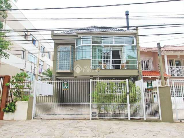 Casa com 3 quartos à venda na DONA AMELIA, 107, Menino Deus, Porto Alegre, 300 m2 por R$ 1.570.000