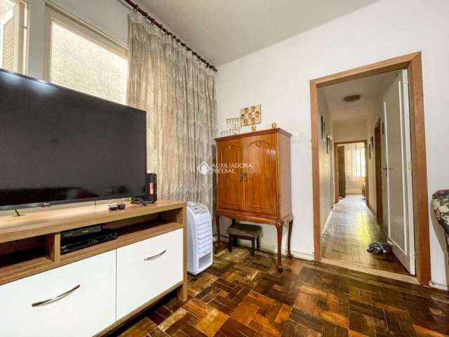 Apartamento com 3 quartos à venda na Rua Felipe Camarão, 553, Rio Branco, Porto Alegre, 118 m2 por R$ 420.000