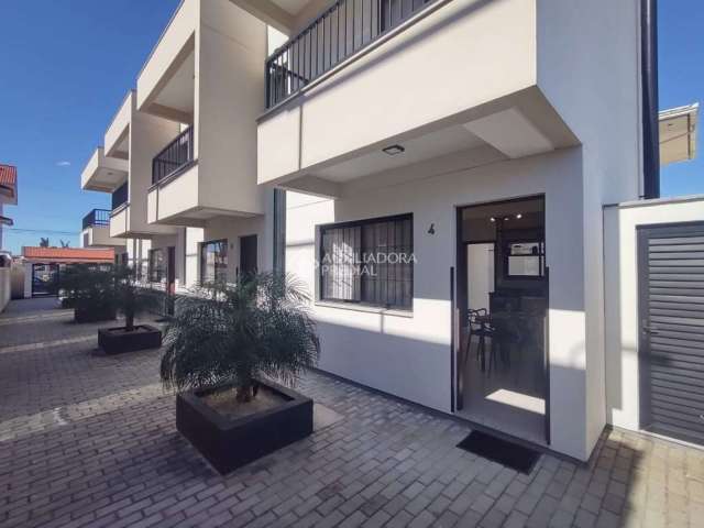 Casa com 2 quartos à venda na Avenida Panorama, 100, Praia do Sonho, Palhoça, 71 m2 por R$ 490.000