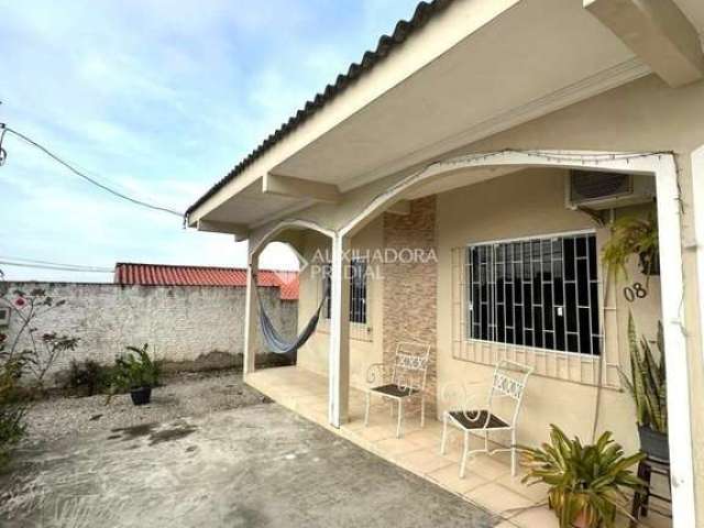 Casa com 3 quartos à venda na Rua Alda Ribas da Luz, 8, Serraria, São José, 93 m2 por R$ 560.000