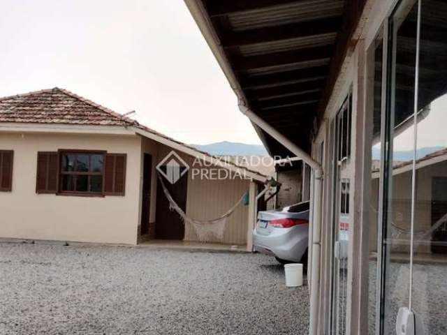 Casa com 4 quartos à venda na 1593, 65, Passagem de Maciambú (Ens Brito), Palhoça, 200 m2 por R$ 360.000