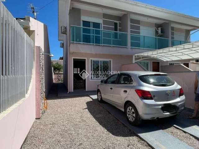 Casa com 2 quartos à venda na Caravelas, 203, Enseada de Brito, Palhoça, 63 m2 por R$ 560.000