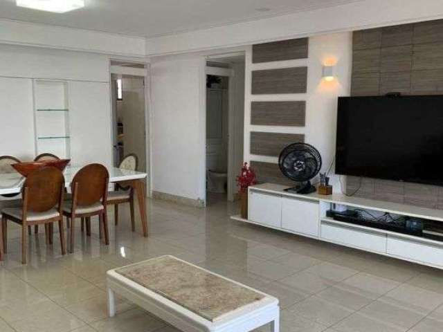 Vendo belíssimo apartamento com 03 suítes a 500 metros da orla de Cabo Branco