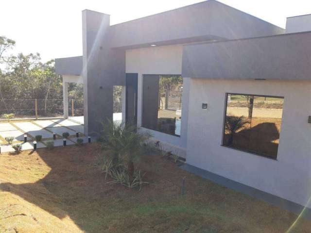 Casa com 3 quartos, sendo 2 suítes - Estancia da Mata