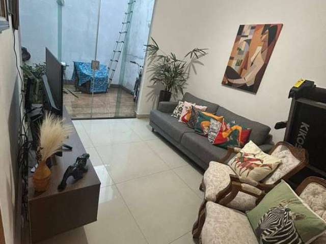 Vendo casa geminada quatro quartos com suíte máster - Xangri-lá/Contagem