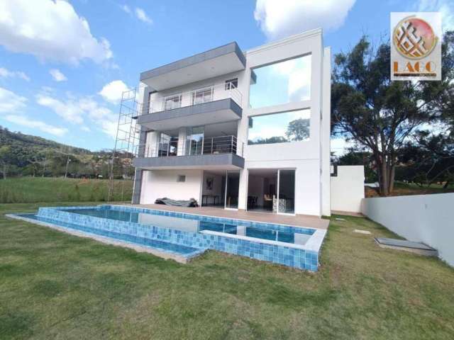 Casa à venda no Condomínio Porto em Atibaia.