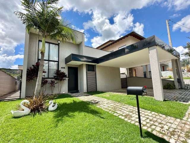 Casa Pronta para morar à venda no Condomínio Terras de Atibaia I em Atibaia. Com 3 quartos