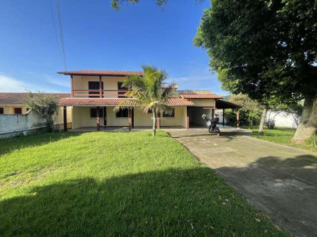 Casa com 4 quartos à venda no Ingleses, Florianópolis  por R$ 1.200.000