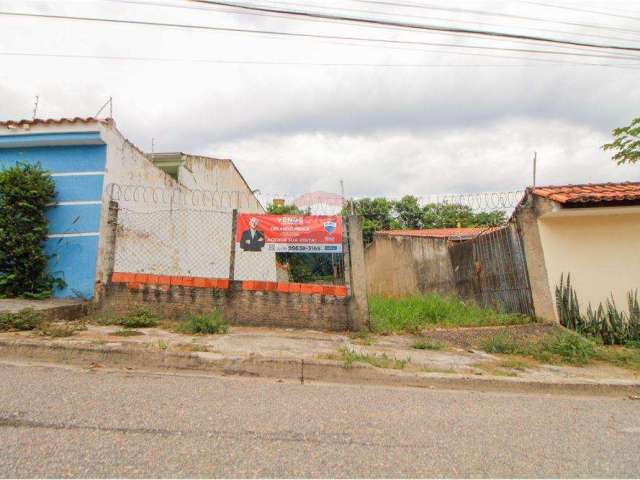 Terreno à venda com 295 m² de área total, totalmente murado, calçamento, dimensões 7,50 X 39,40 m², apenas R$172.000,00 no Cidade Jardim, Sorocaba/SP