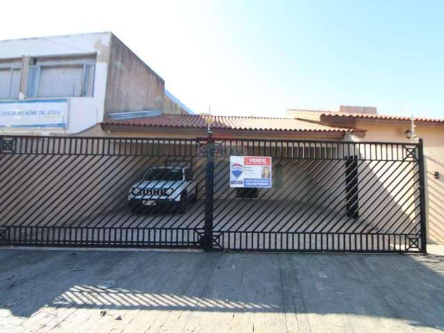 Casa à venda no Wanel Ville, com 277 m², 3 quartos (1 suíte), área gourmet e 5 vagas de garagem