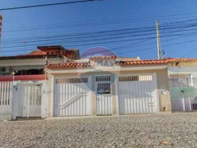 Excelente Casa para Comércio ou Residência na região central de Sorocaba com 320m2 - 3 suítes, 4 vagas