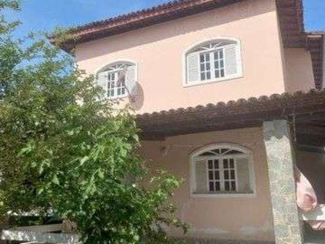 Casa com 4 dormitórios à venda, 230 m² por R$ 490.000,00 - Pitangueiras - Lauro de Freitas/BA