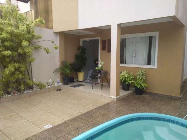 Casa com 3 dormitórios à venda, 270 m² por R$ 730.000,00 - Itapuã - Salvador/BA