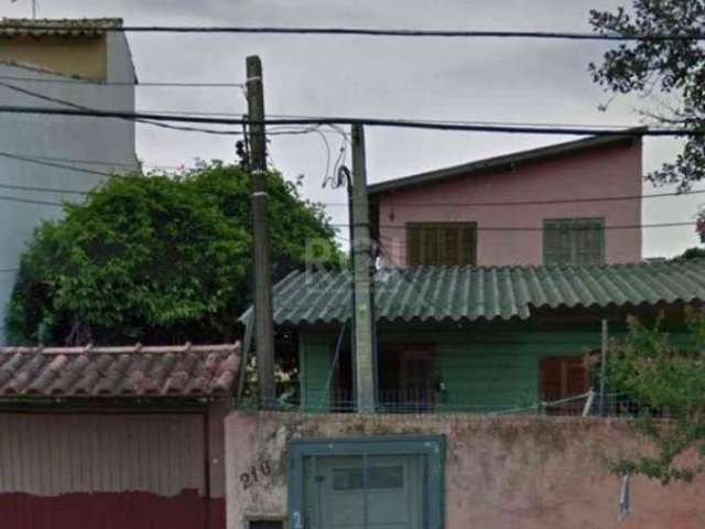 Terreno com otima localização na Vivendas de Nova Ipanema medindo 10x30, com 3 casas no patio. Somente a vista. Agende agora sua visita.