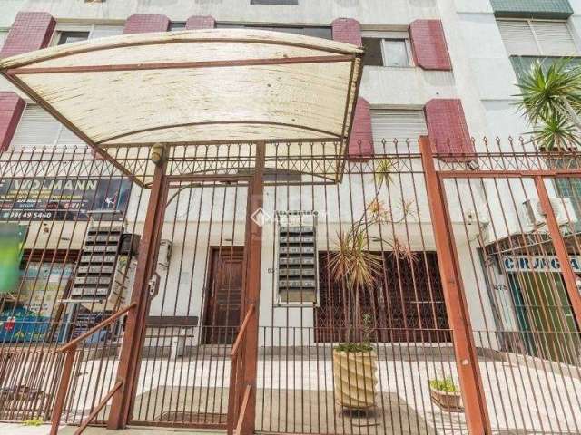 Excelente apartamento 2 dormitórios, Sala, Cozinha, 1 Banheiro, Apartamento bem localizado na Protásio Alves, aceita carro como parte de pagamento, necessita de pequena reforma. Agende já sua vista e 