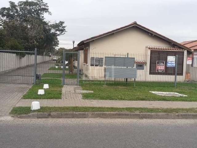 RESIDÊNCIA EM CONDOMÍNIO NO BAIRRO PONTA GROSSA.&lt;BR&gt;ÓTIMA residência térrea toda reformada em condomínio , com 2 dormitórios, living 2 ambientes, sala de jantar, cozinha, banheiro social, pátio 