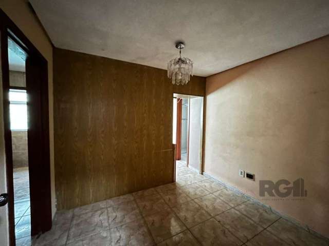 APARTAMENTO JK COM 1 QUARTO E GARAGEM COBERTA NO BAIRRO CAMAQUA PRÓXIMO À OTTO NIEMEYER&lt;BR&gt; &lt;BR&gt;Venha conhecer este apartamento estilo JK, com um quarto, sala, cozinha, área de serviço sep