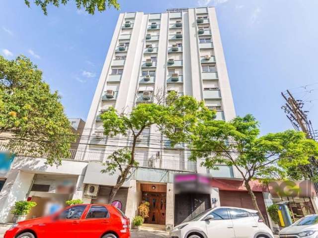 Apartamento de 3 dormitórios/suite, frente, andar alto. Living para 2 ambientes. Cozinha. Dependência de empregada aberta. Wc. Auxiliar. Área de serviço. Suite do casal de frente para  a avenida  Cris