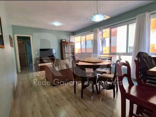 Vende excelente apartamento composto de 03  dormitórios,  sendo uma suite com closet. &lt;BR&gt;Apartamento de frente, sol da manhã, 2 banheiros com ventilação direta, living para 2 ambientes, sala de