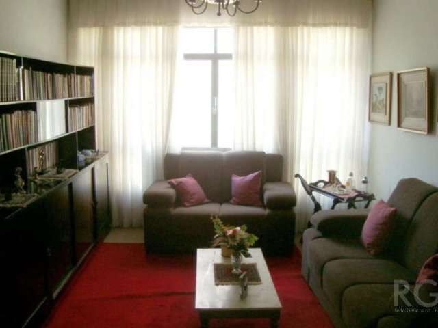 APARTAMENTO 3 DORMITÓRIOS INDEPENDÊNCIA PORTO ALEGRE&lt;BR&gt;Apartamento de 3 dormitórios, banheiro social, living, sala de jantar, copa/cozinha, área de serviço fechada, banheiro auxiliar, dependênc