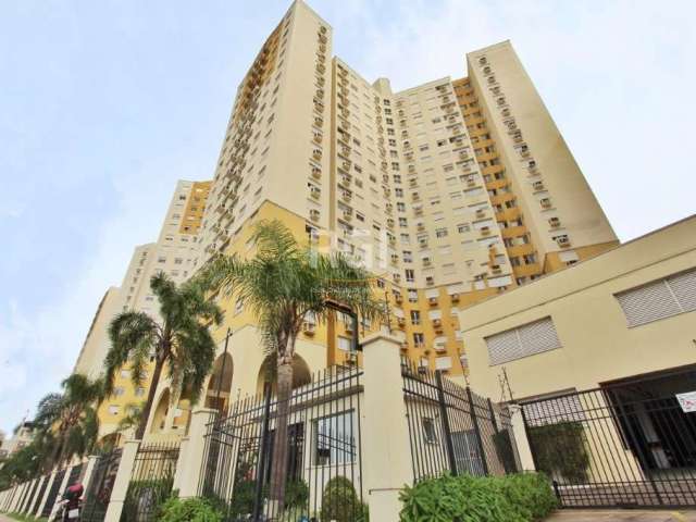 Vende-se apartamento de 03 dormitórios, sendo um suíte,  com garagem escriturada, vista perene, banho social, living amplo em 2 ambientes, piso porcelanato, cozinha americana, área de serviço independ