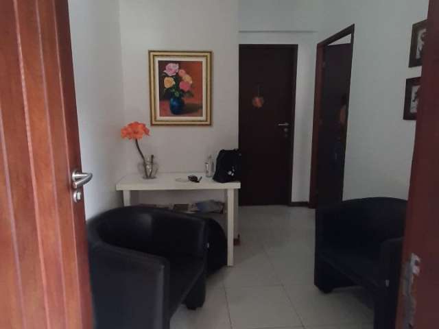 Sala comercial com 28m na Pituba