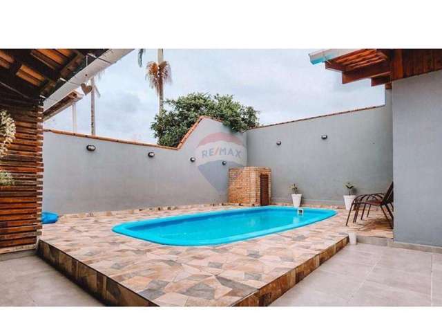 Casa à venda com piscina e área de festa - Tapajós - Indaial/SC