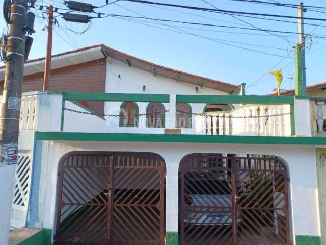 Casa com 3 quartos à venda no Canhema, Diadema , 154 m2 por R$ 549.000