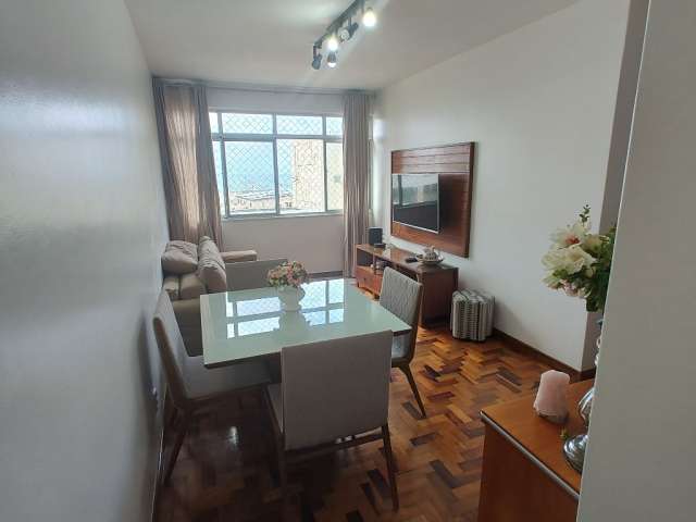 Apartamento à venda de 2 quartos com suíte e vista a mar