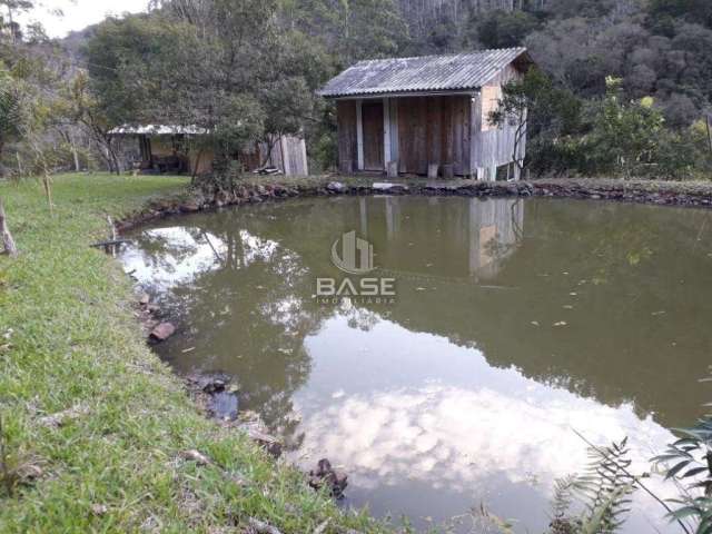 Chácara / sítio com 1 quarto à venda na Rodovia BR-116, 169, Vila Cristina, Caxias do Sul por R$ 550.000