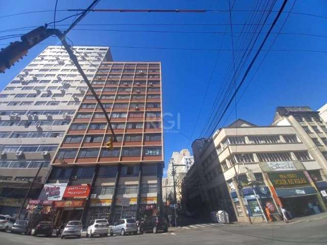 Amplo apartamento de 3 dormitórios &lt;BR&gt;Imóvel com 95,7m² de área privativa.2 banheiros ,1 cozinha.  &lt;BR&gt;Edifício em ótima localização próximo a Sta. Casa, com fácil acesso a todos os recur