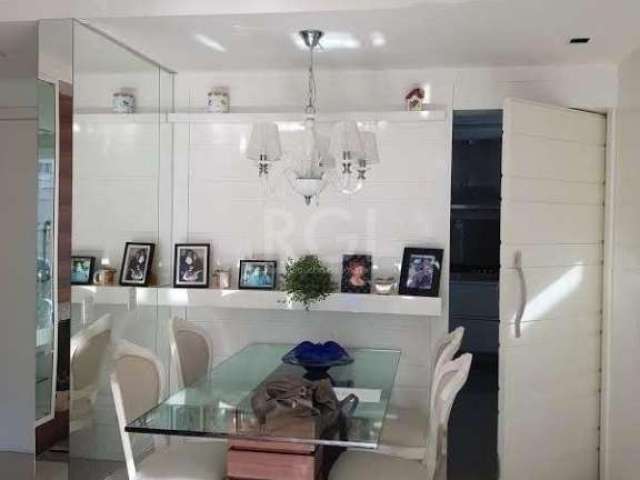 Vende-se apartamento impecável, semi mobiliado, 3 dormitórios, transformado em 2 mais closet e gabinete. Living amplo em 2 ambientes, lavabo, banho social, banheiro auxiliar, área de serviço independe