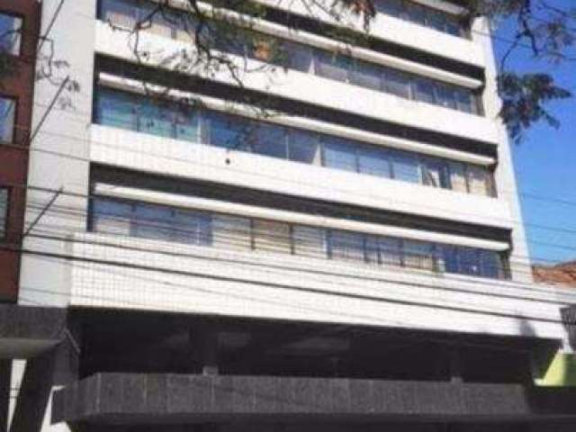 Sala  de frente  e  bem localizada,  prédio tradicional com portaria 24hs, salão de festas. Dois boxes lado a lado, raridade no prédio. Vista aberta e sol na manha e a tarde .&lt;BR&gt;&lt;BR&gt;O bai